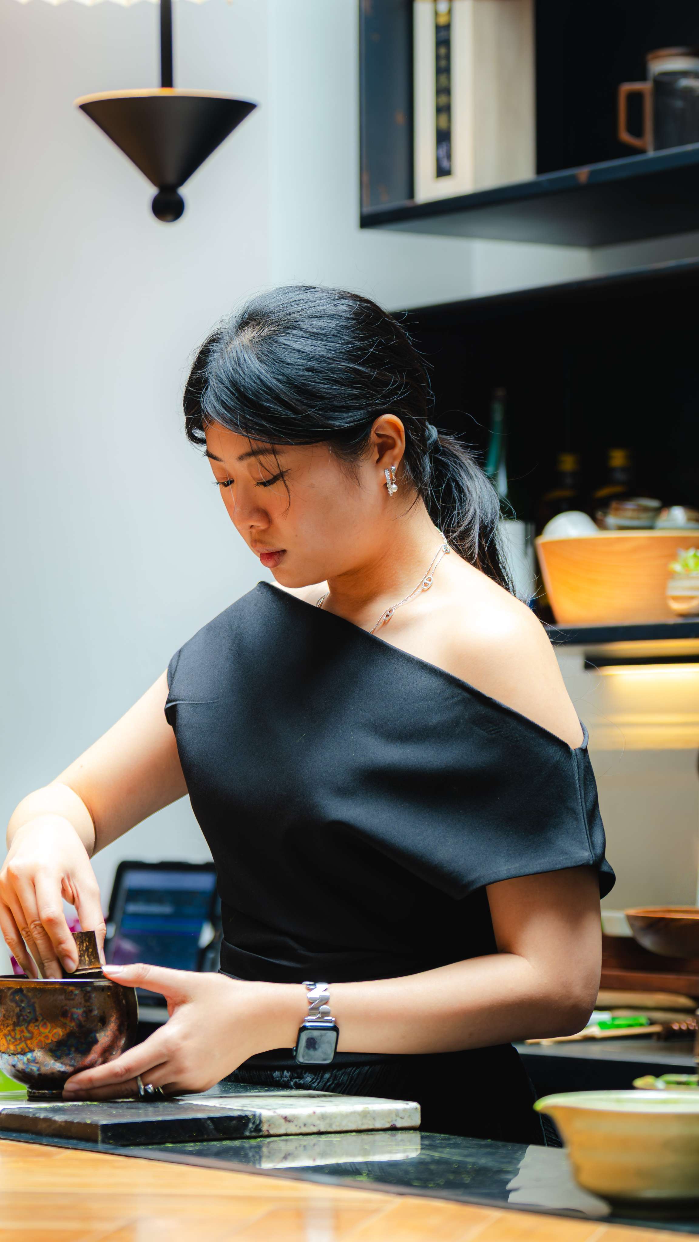 Tea tasting atmosphere at Cafe Gyoen